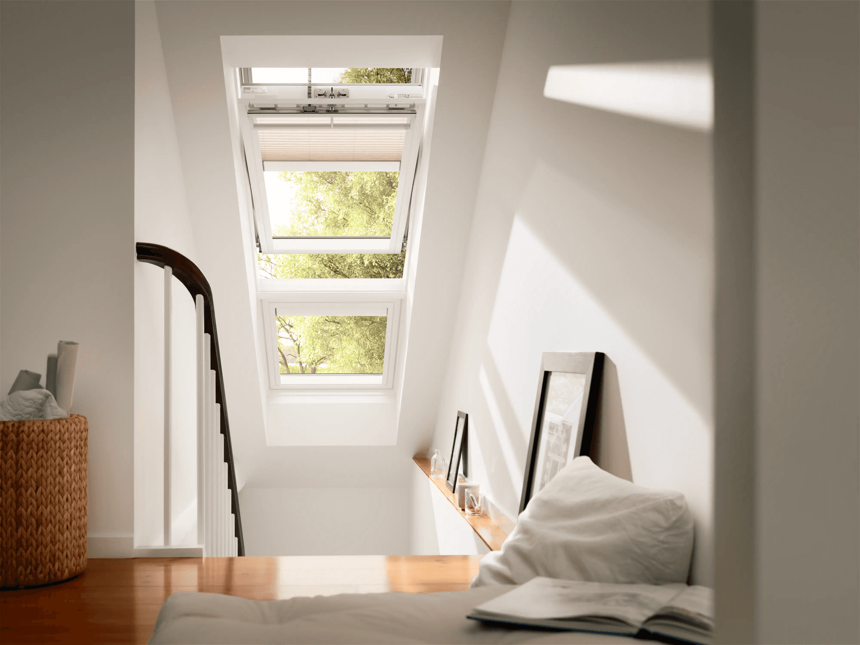 Dagslys takvindu lysere rom trappeoppgang Neumann Velux